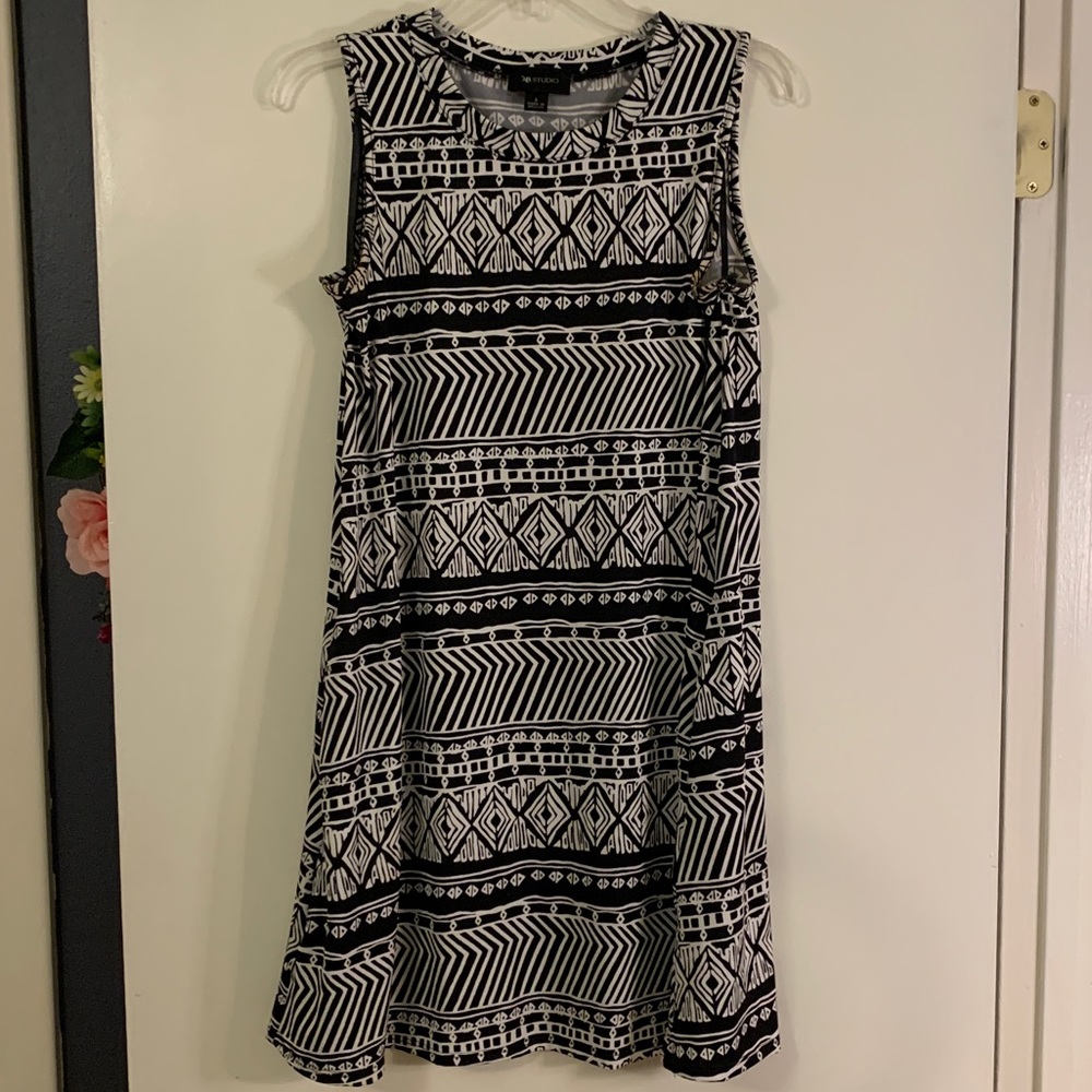 AB Studio Tribal Black & White Sleeveless Dress